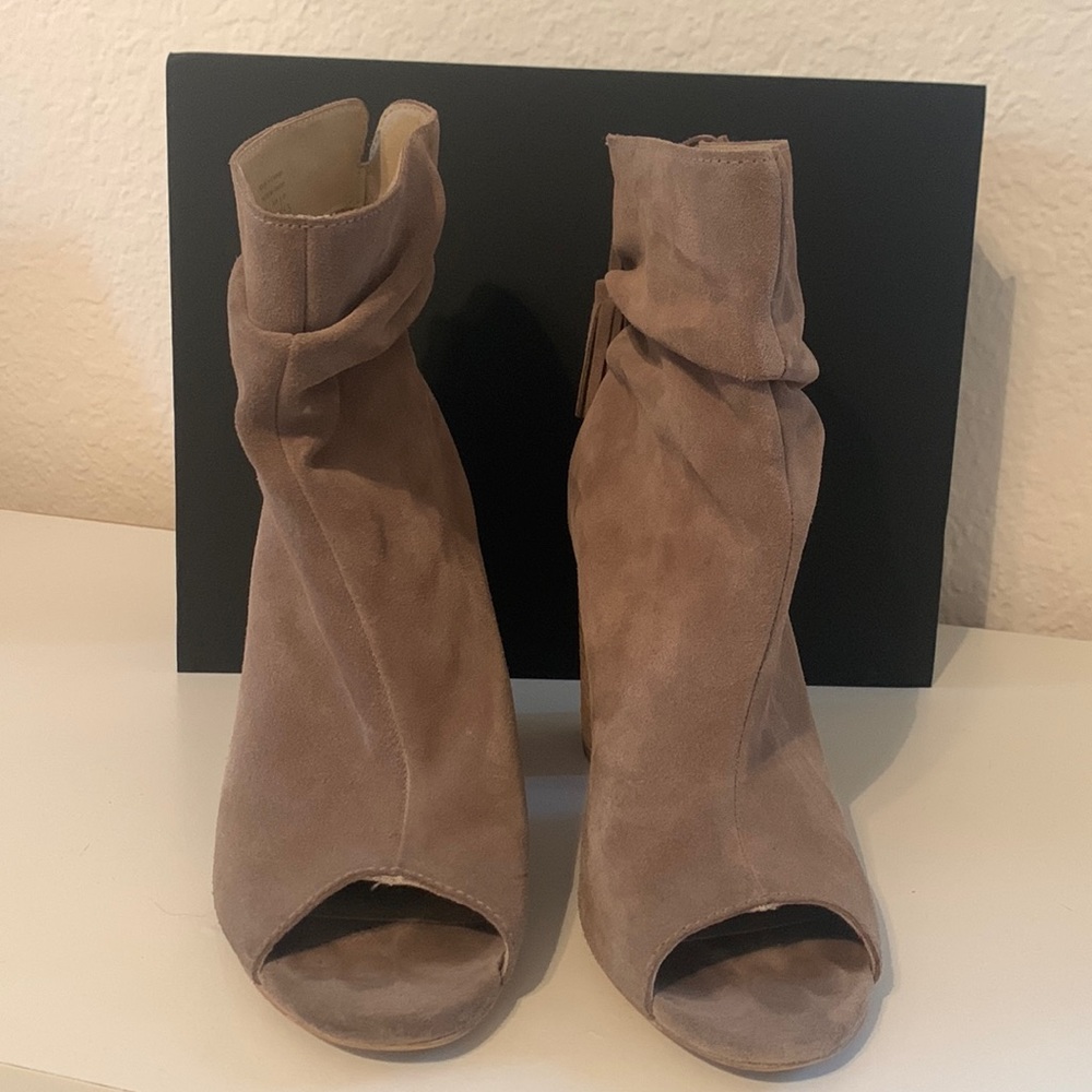 Suede leather open toe bootie